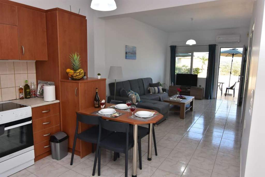 Iakovos Apartments Chorafakia Exteriér fotografie